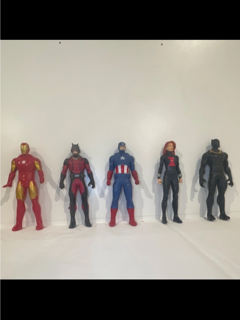 Marvel Superhero Action Figure Set - moveable arms and head